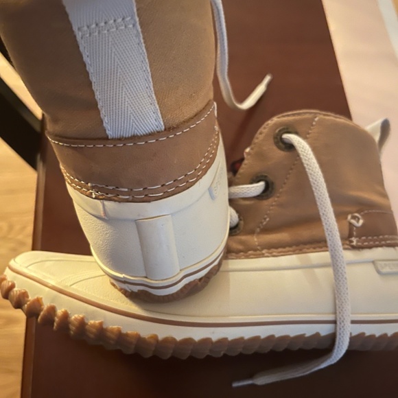 Sperry Woman’s waterproof boots - Picture 4 of 6